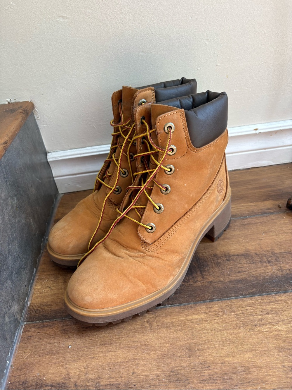 Timberland Wheat Nubuck Lace-Up Women's Ankle Boots with Padded Collar